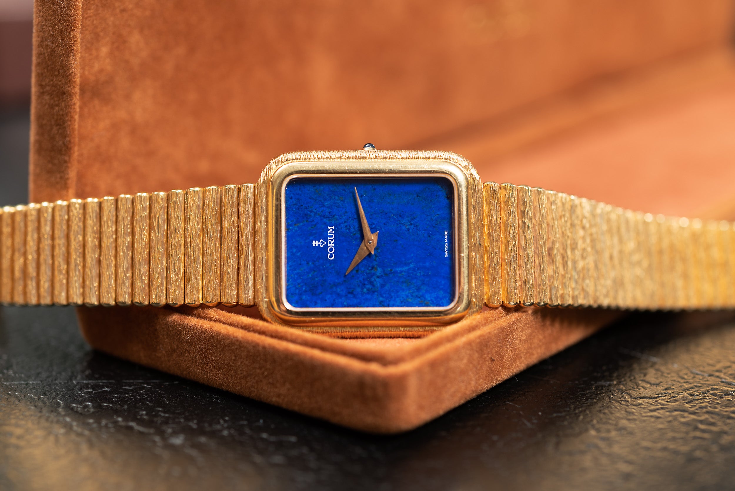 Corum Gondolo Lapis Lazuli Analog Shift