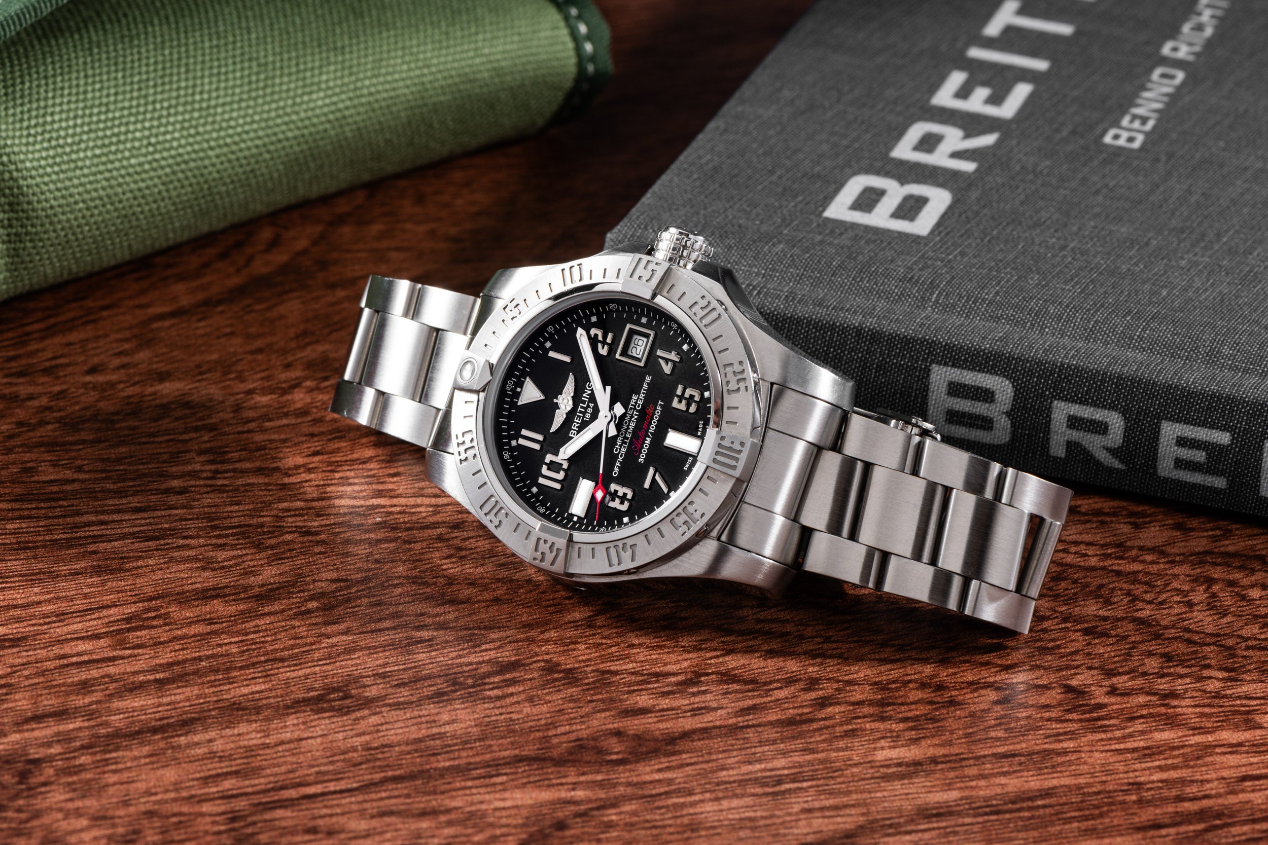 Breitling Avenger II Seawolf Analog Shift