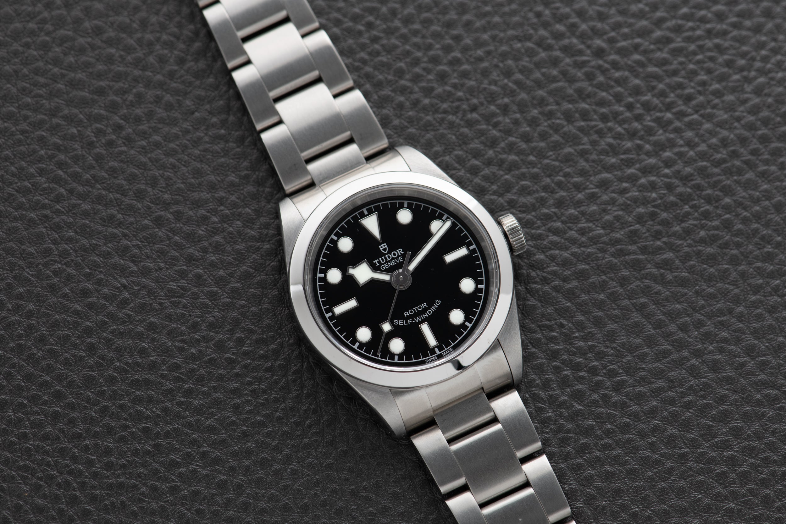 Tudor black bay 32 cheap price