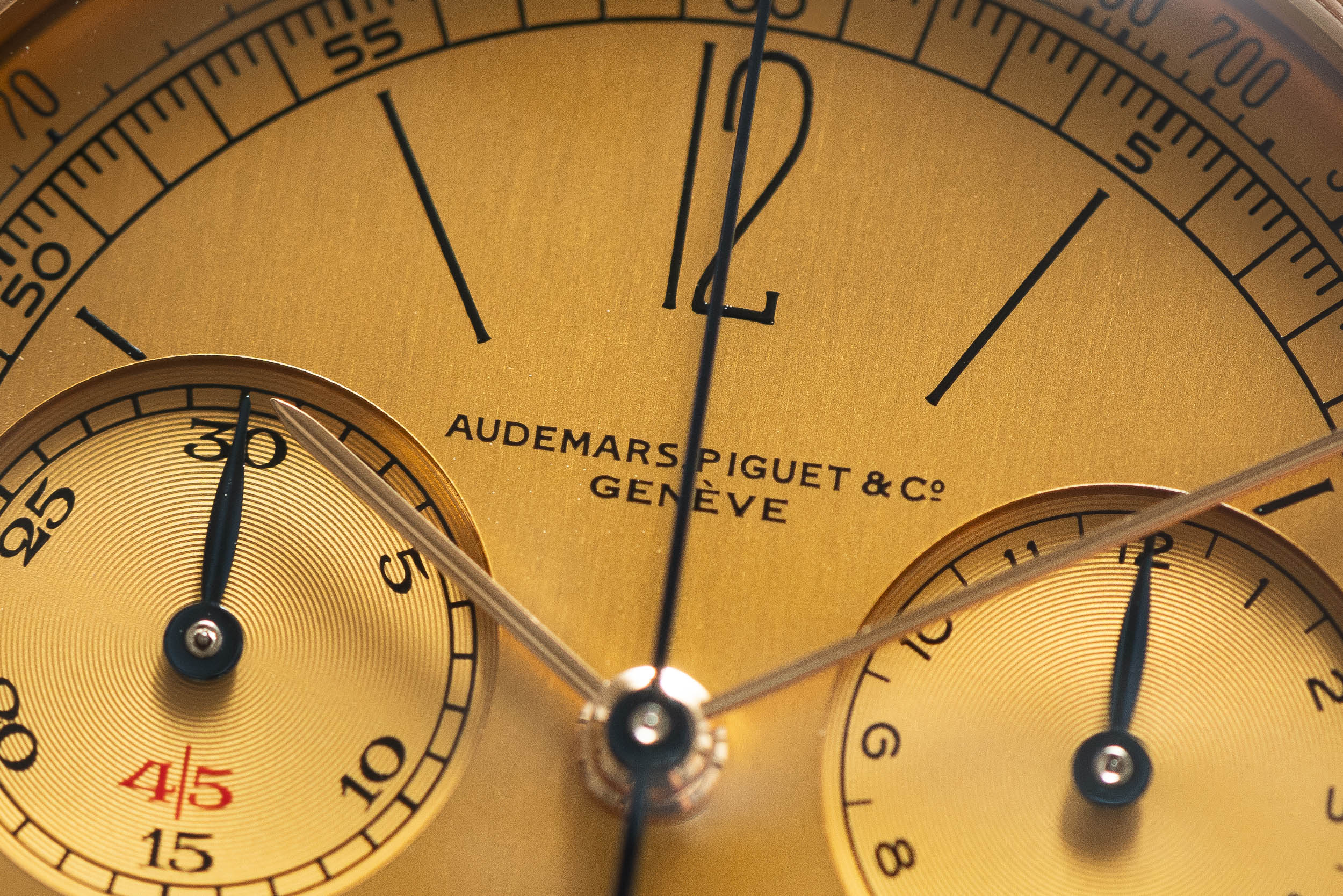 Audemars Piguet Remaster 01 Flyback Chronograph Analog Shift