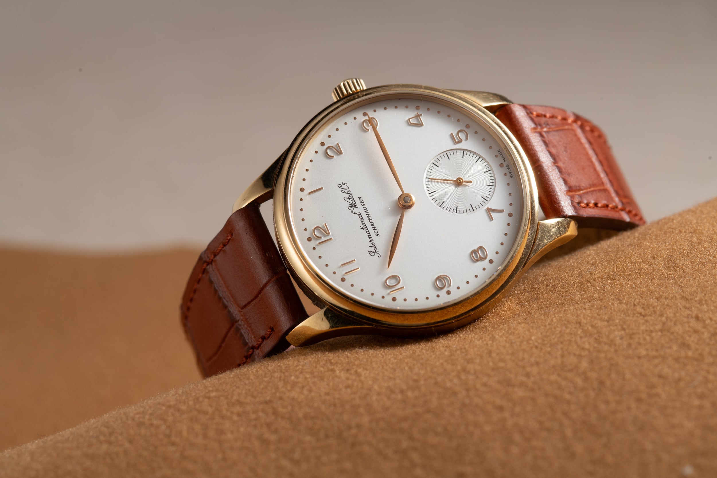 Iwc rose outlet gold watch