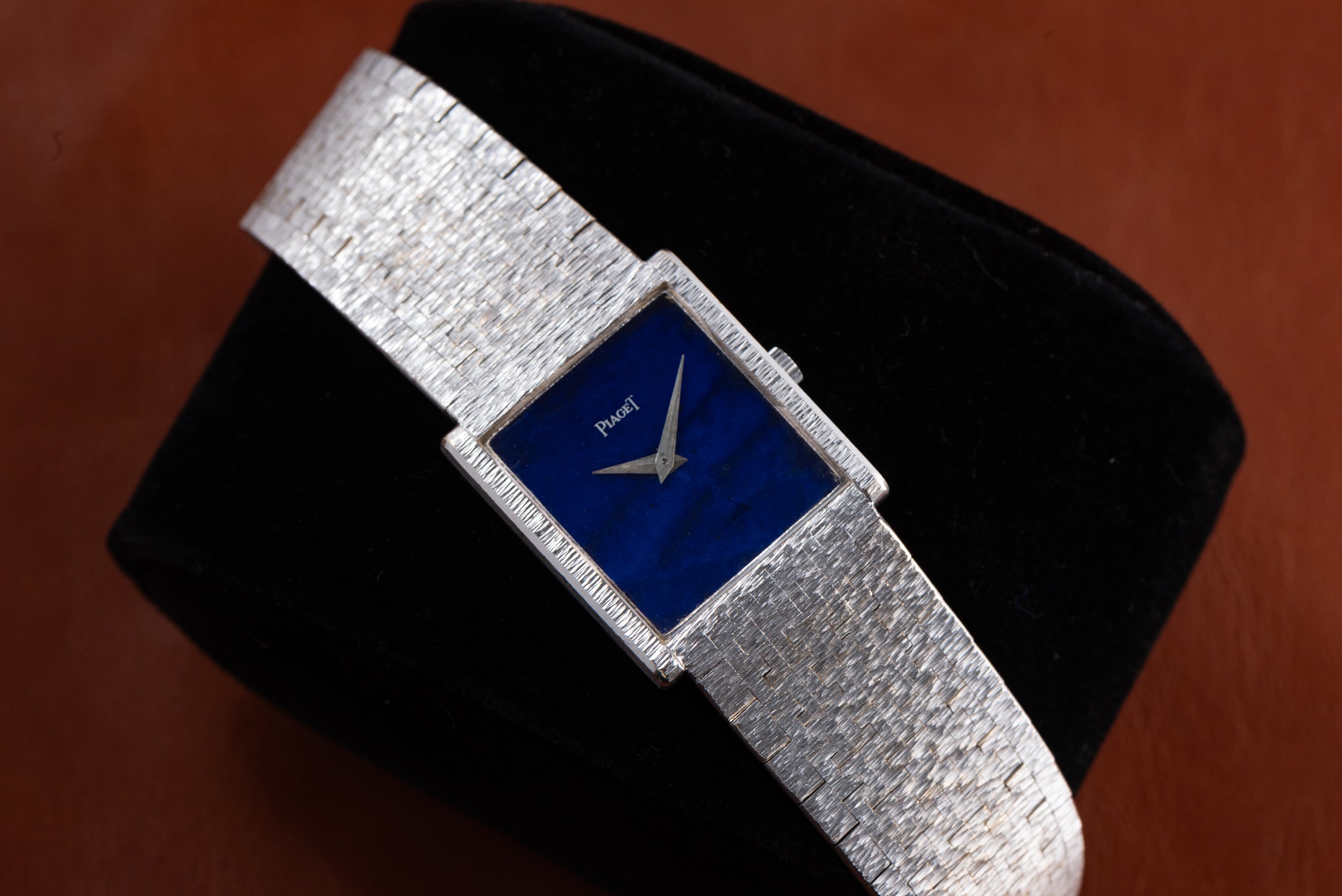 Piaget White Gold Lapis Lazuli Dress Watch Analog Shift