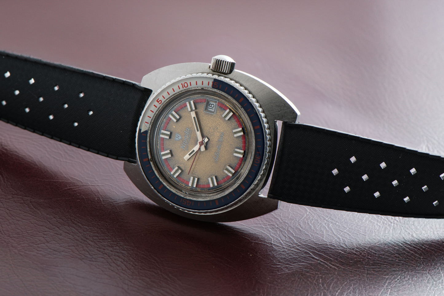 Nivada Grenchen Antarctic Diver