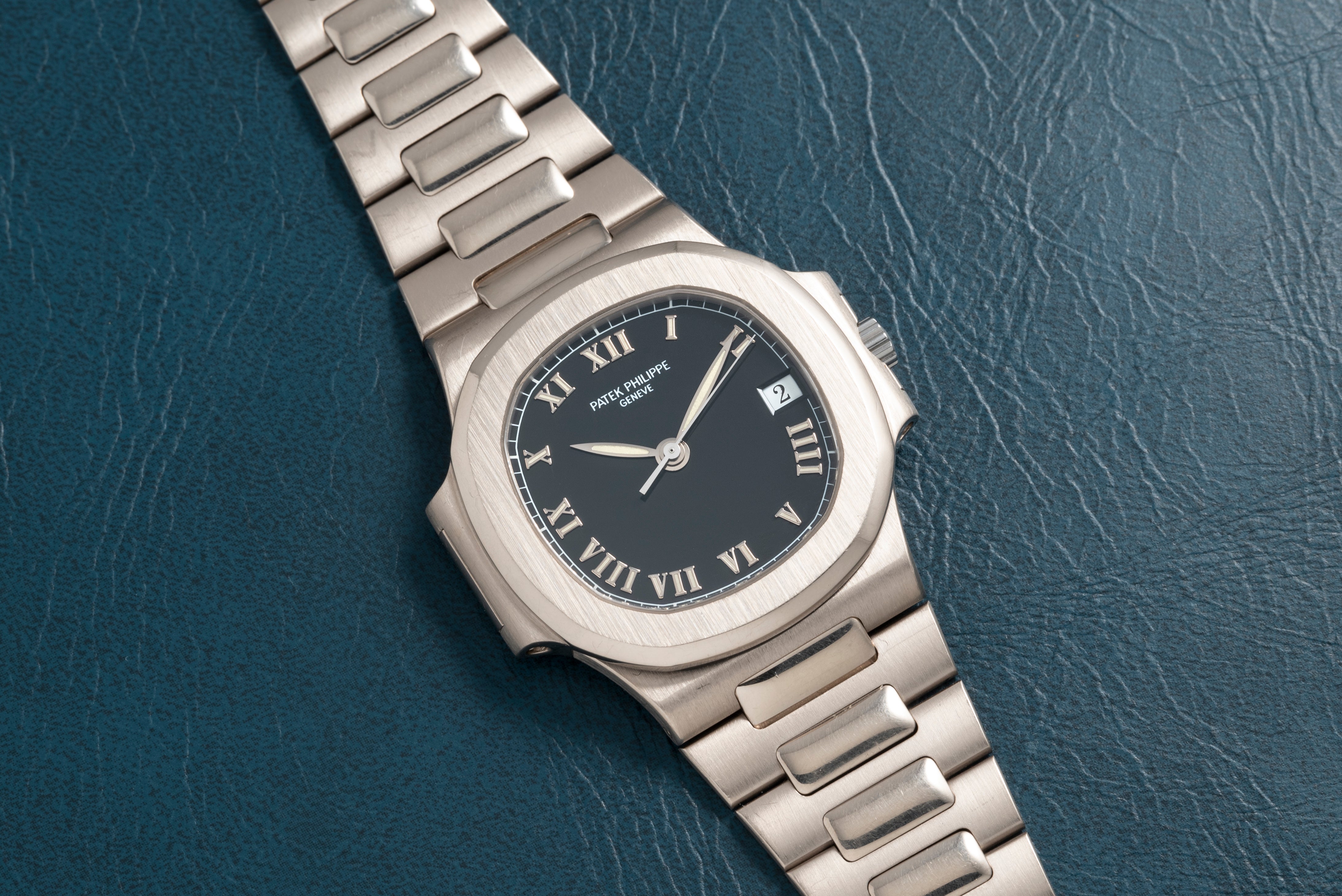 Patek philippe nautilus collection best sale