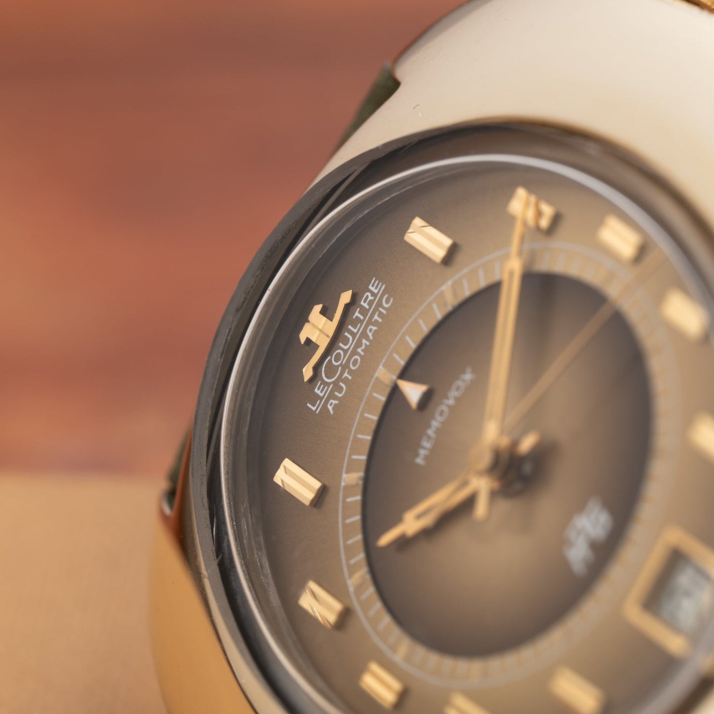 Jaeger-LeCoultre Memovox HPG 'Egg'