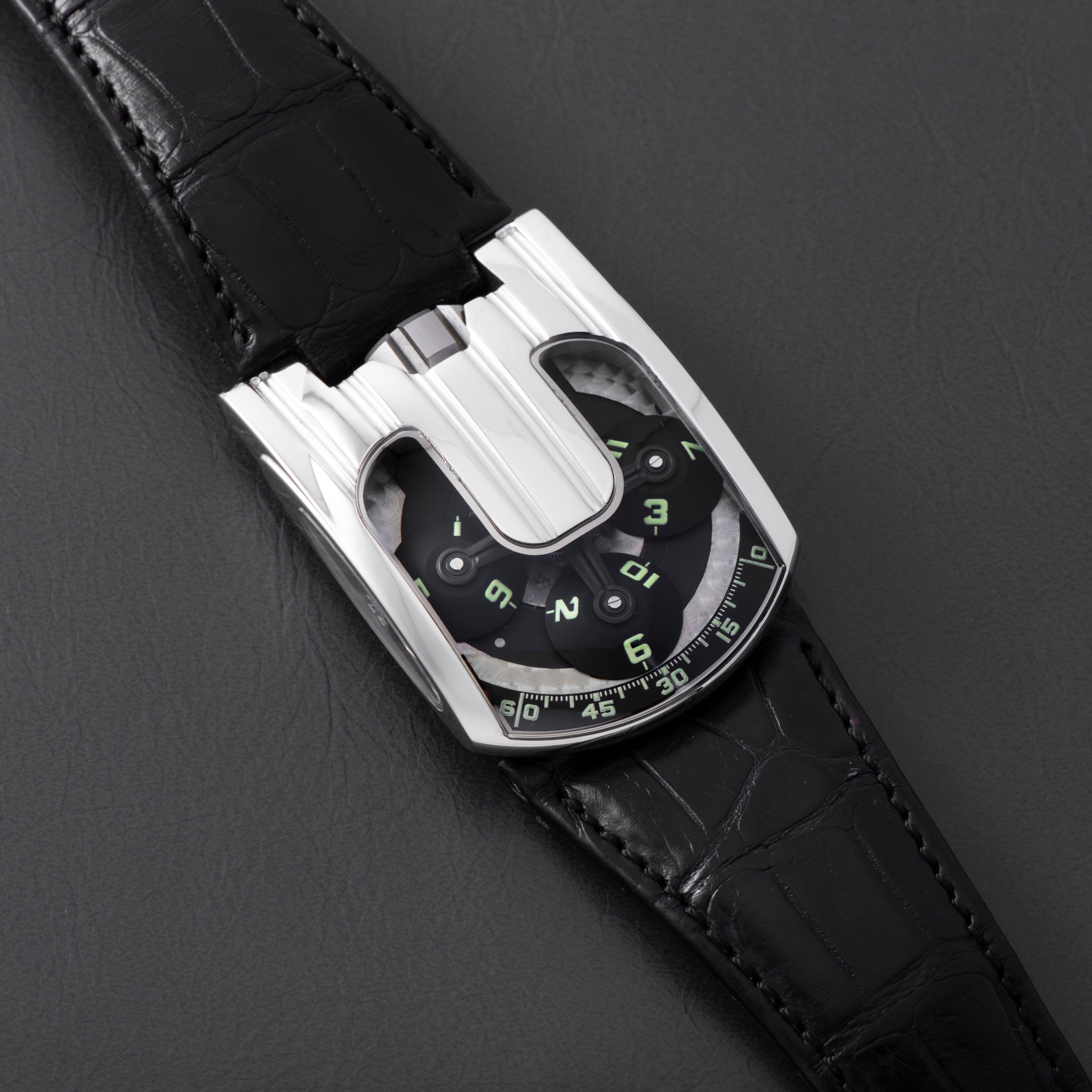 Urwerk UR-103 Platinum 'Targa'