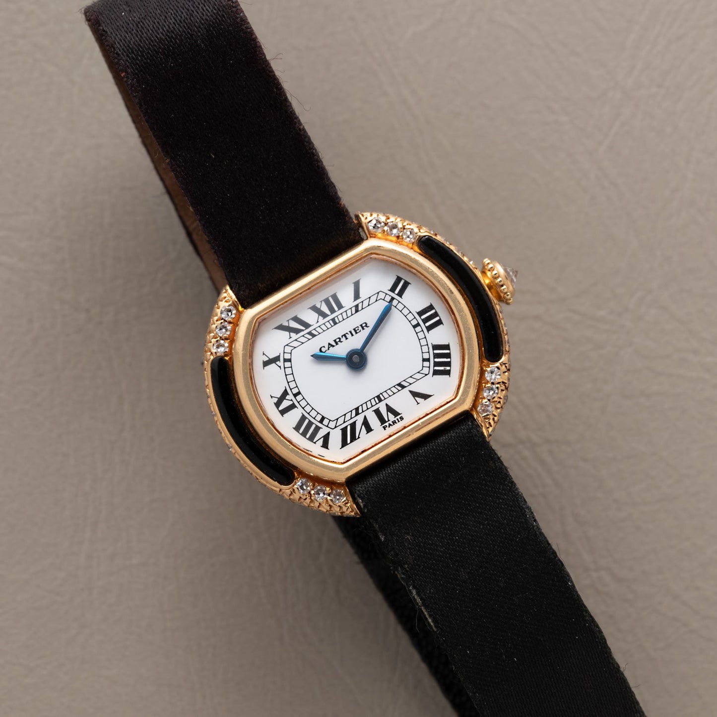 Cartier Ellipse