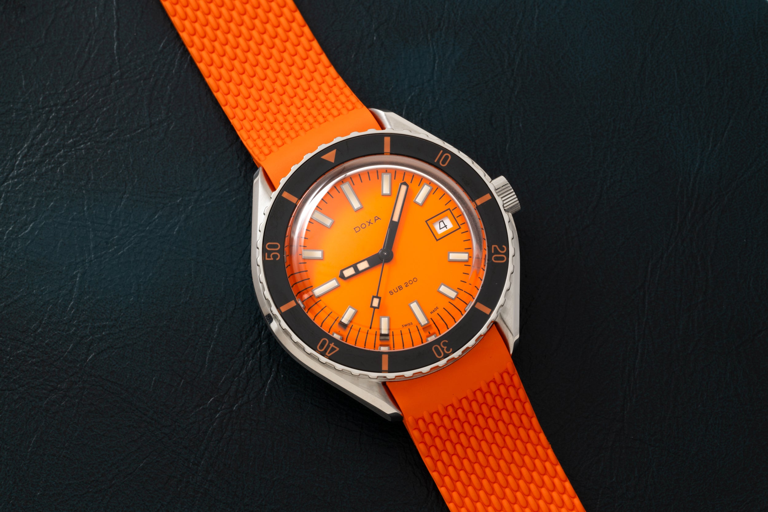 DOXA SUB 200