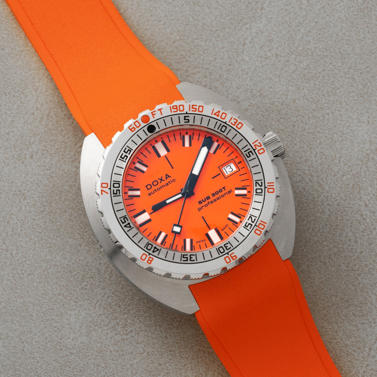 DOXA Sub 300T Professional