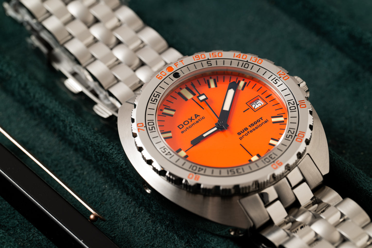 DOXA Sub 1500T 'Professional'