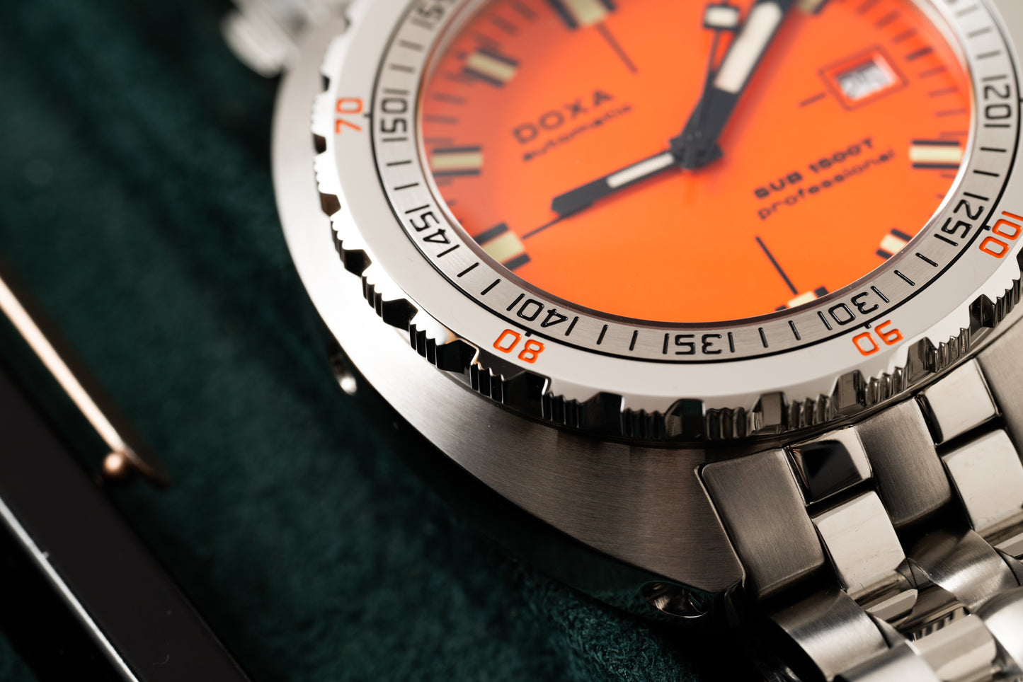 DOXA Sub 1500T 'Professional'