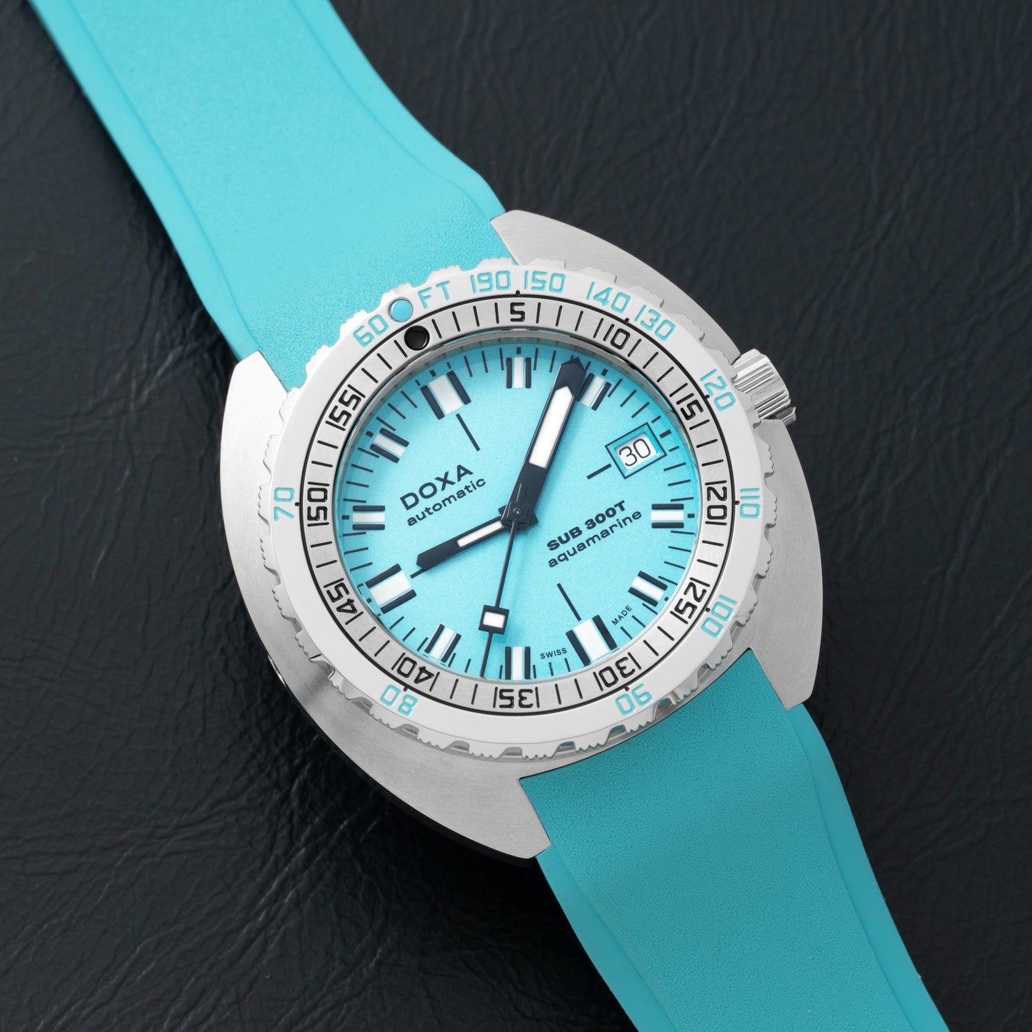 DOXA Sub 300T Aquamarine