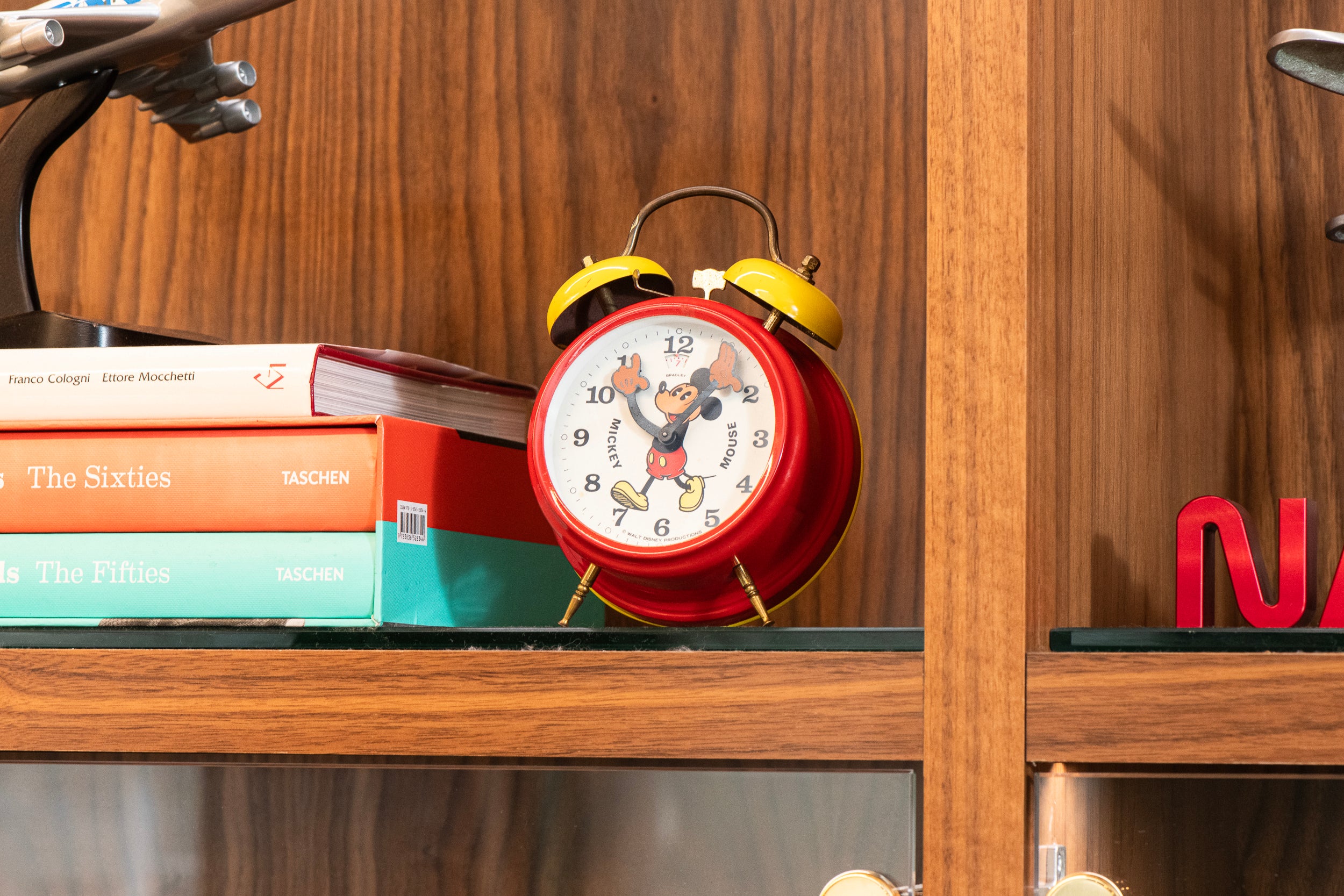 Vintage sold Mickey Mouse alarm clock WORKS