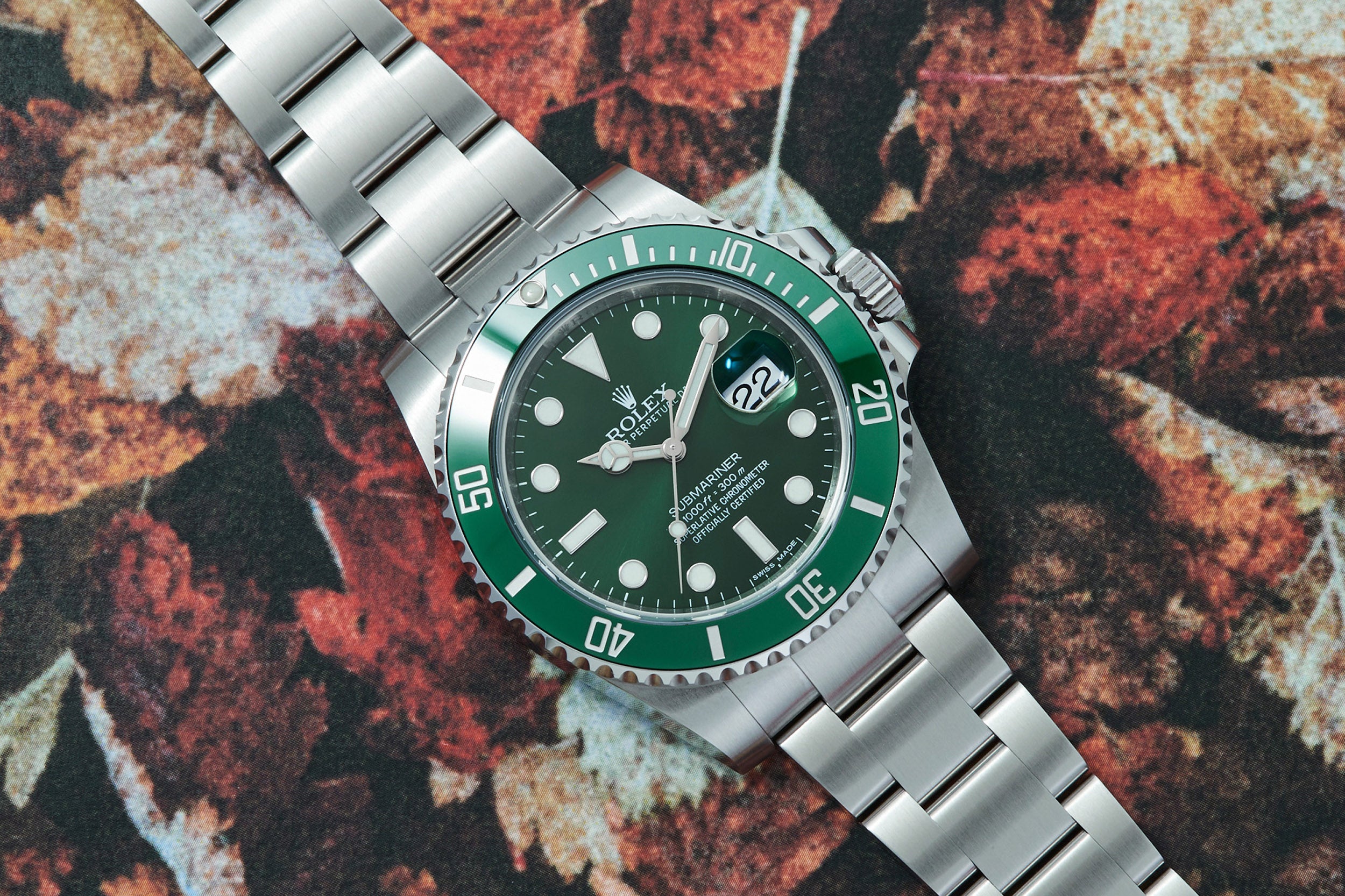 Rolex Submariner 116610LV Hulk | Our 5 Minute Review