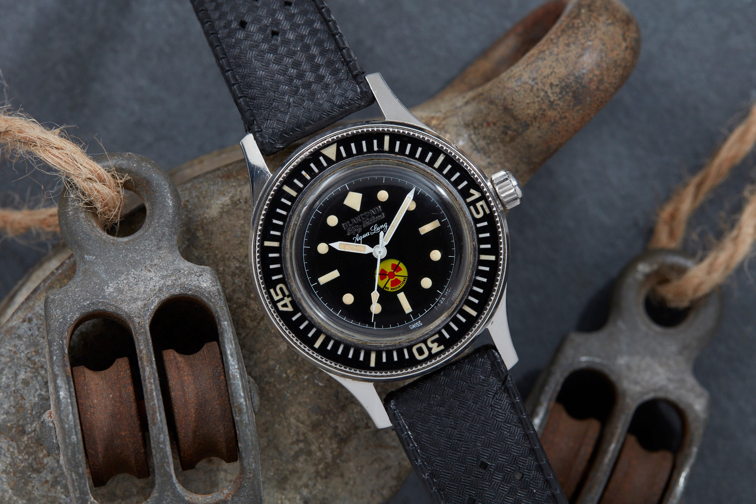 Blancpain Fifty Fathoms Aqua Lung No Radiation Diver – Analog:Shift