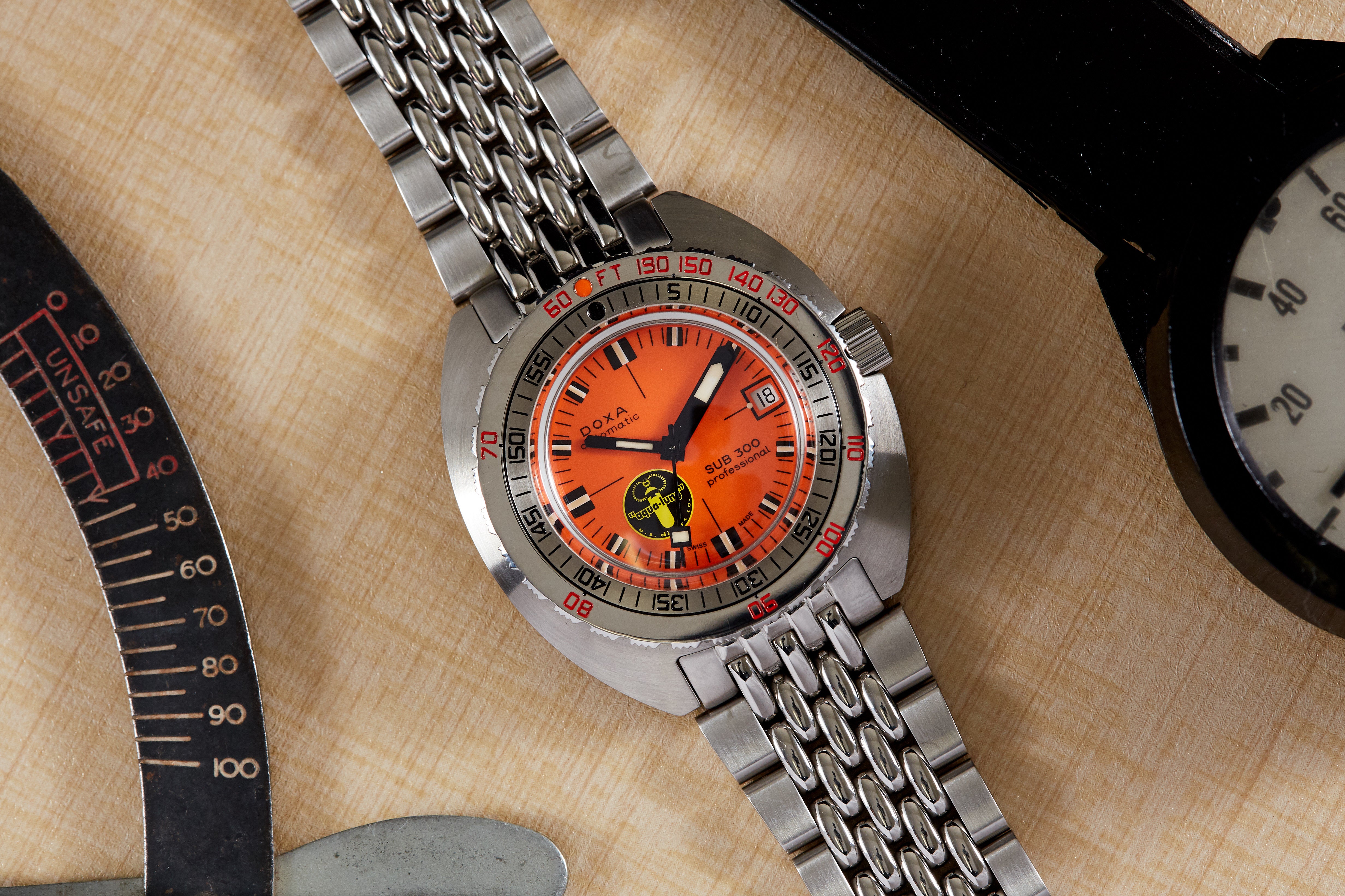 DOXA Sub 300