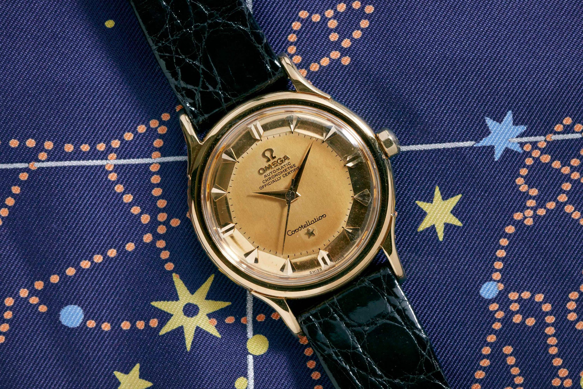 Omega Constellation 18k Yellow Gold Analog Shift