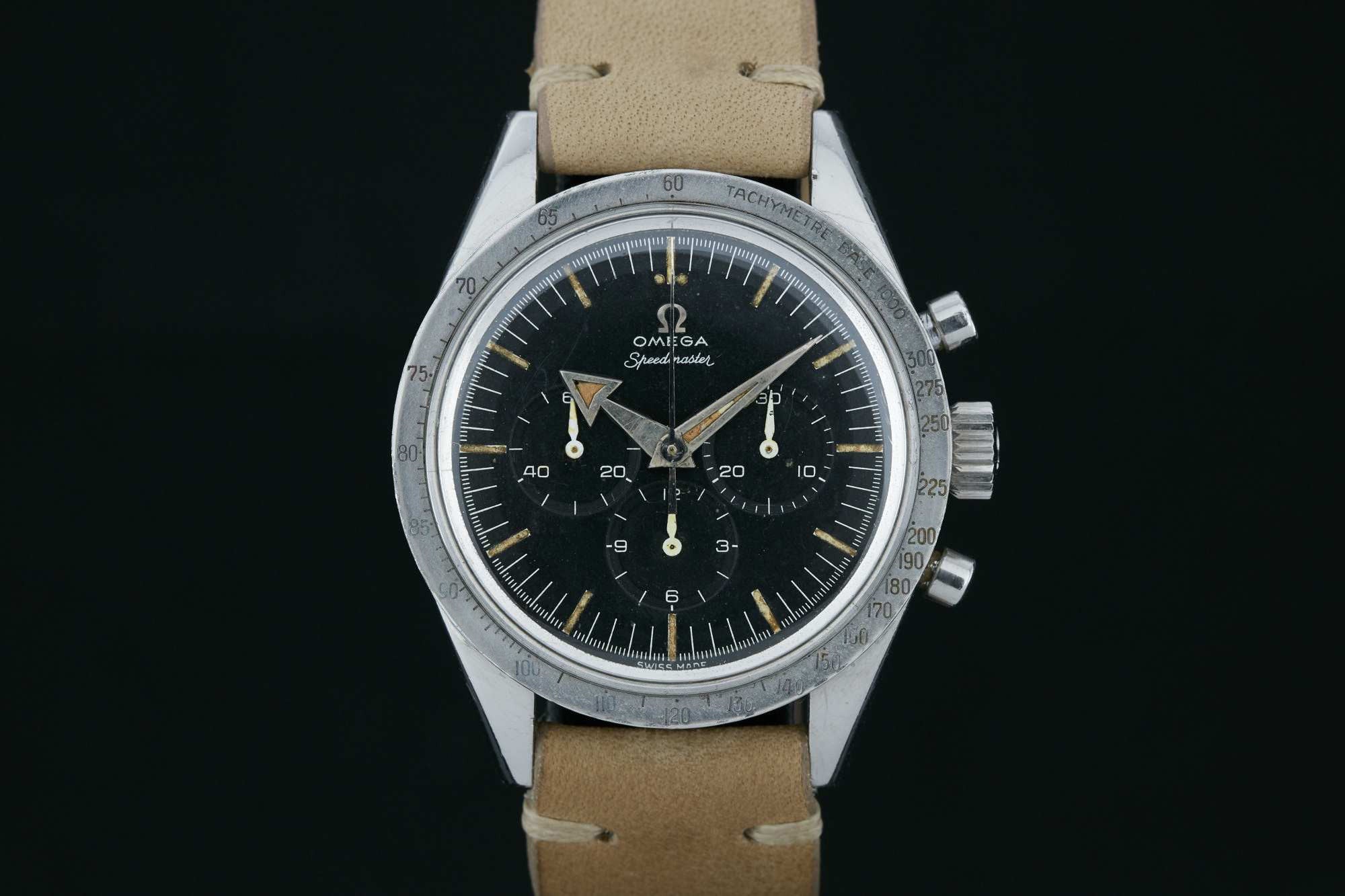 Omega hotsell speedmaster 2915