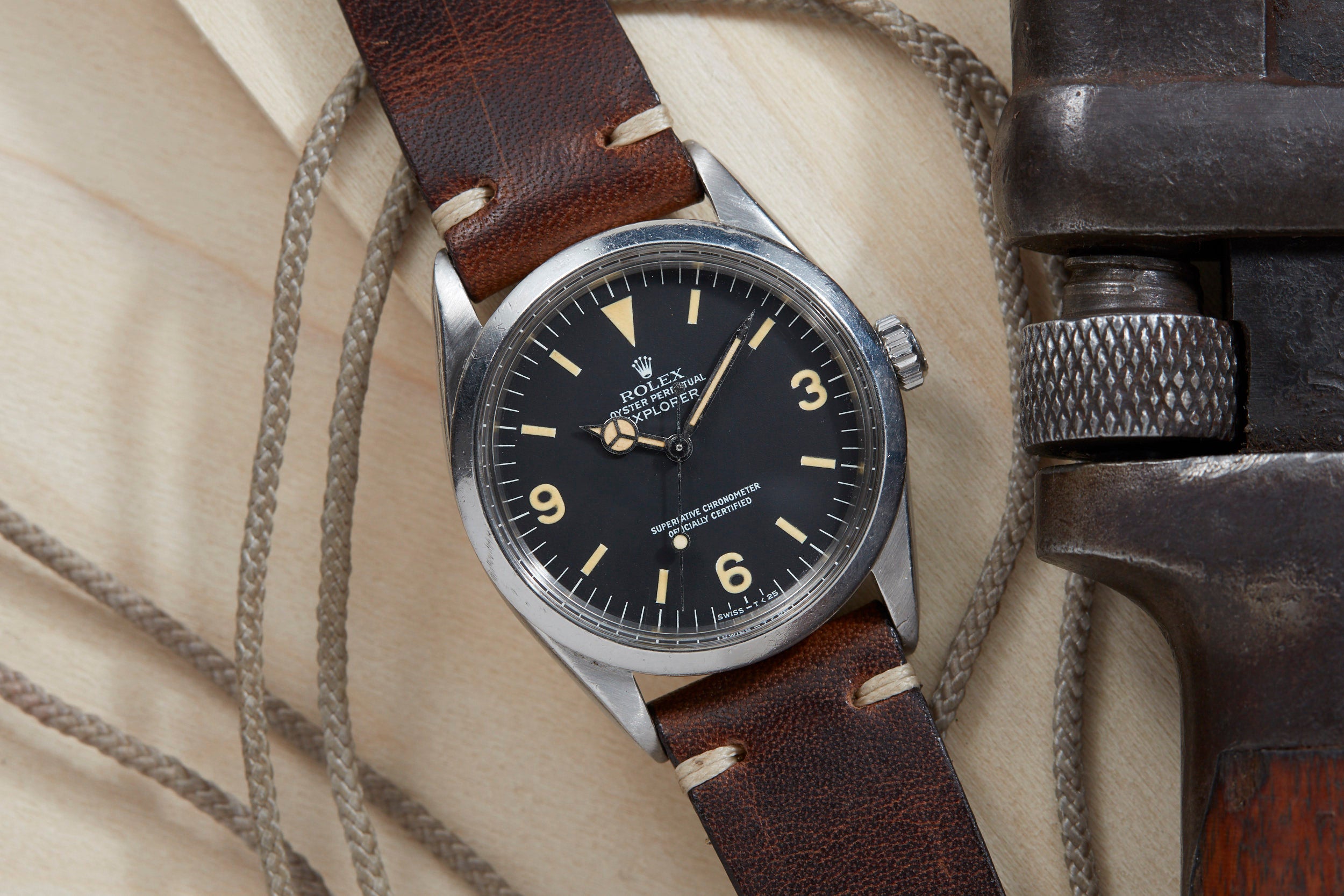 Rolex Oyster Perpetual Explorer - Reference 1016 - MK1 'Frogs Foot' Di –  Vintage Watch Specialist