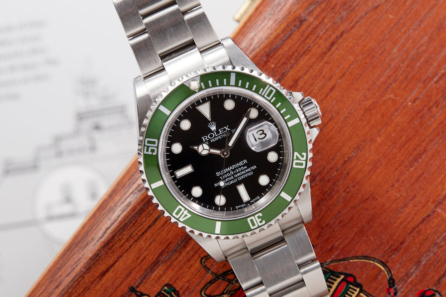 Rolex 16610LV Submariner Date - Pre-owned Luxury Watches